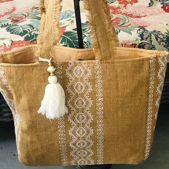 JUTE TOTE BAG ⭐️Bohemian Vibe Summer NAT/Wht Embroidered Design ⭐️Tassel NWT - Picture 3 of 9